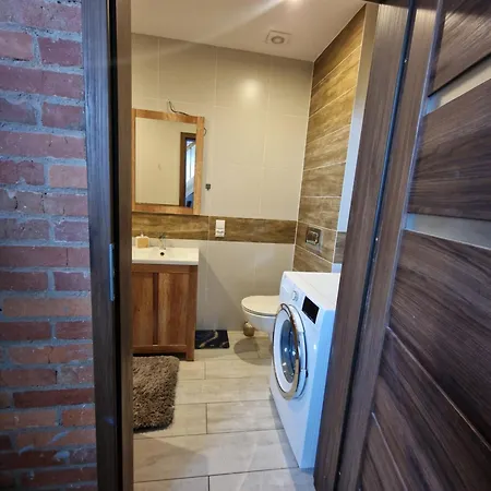 Apartment Stajnia Lesna *